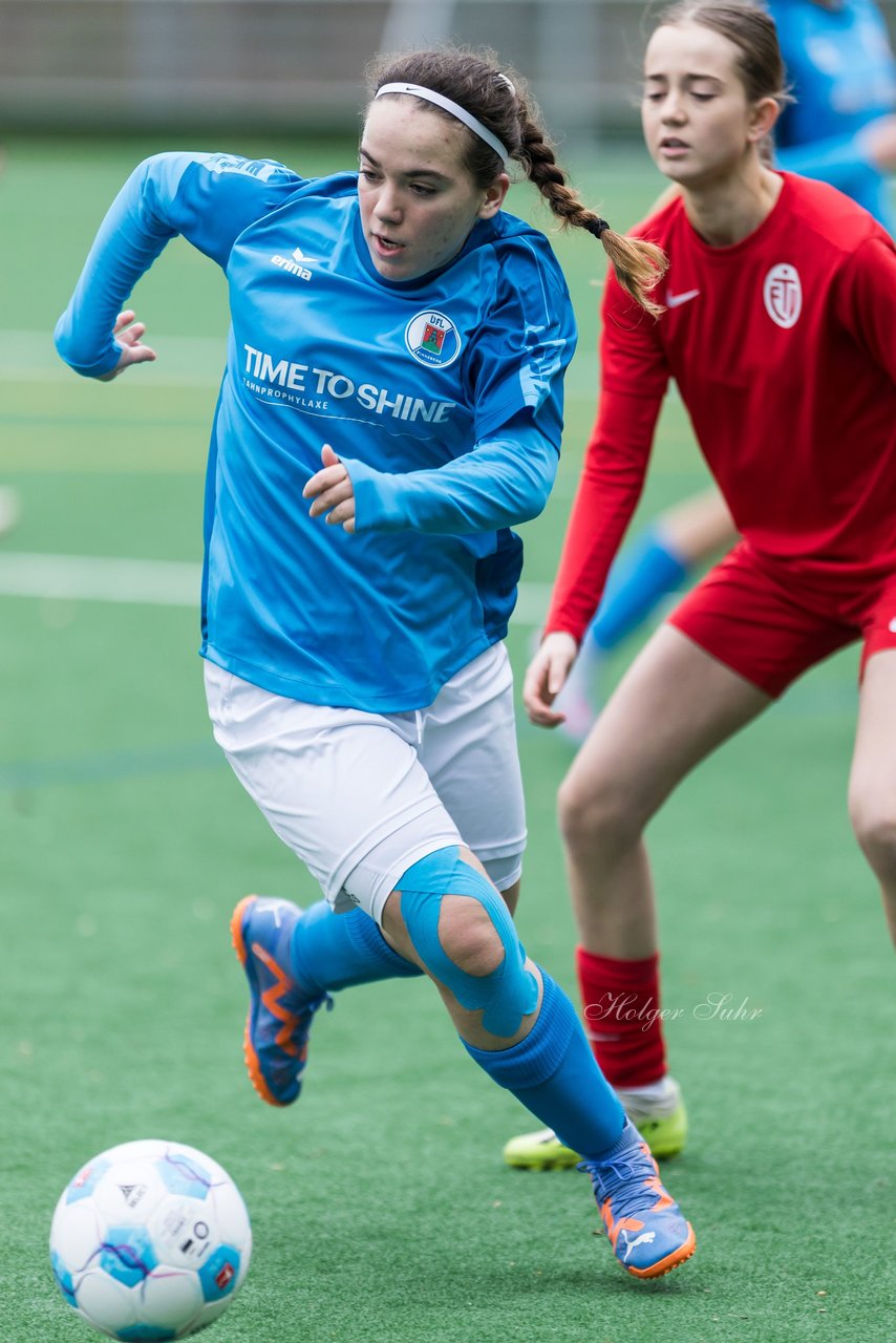 Bild 198 - wBJ VfL Pinneberg - Eimsbuettler TV2 : Ergebnis: 3:5